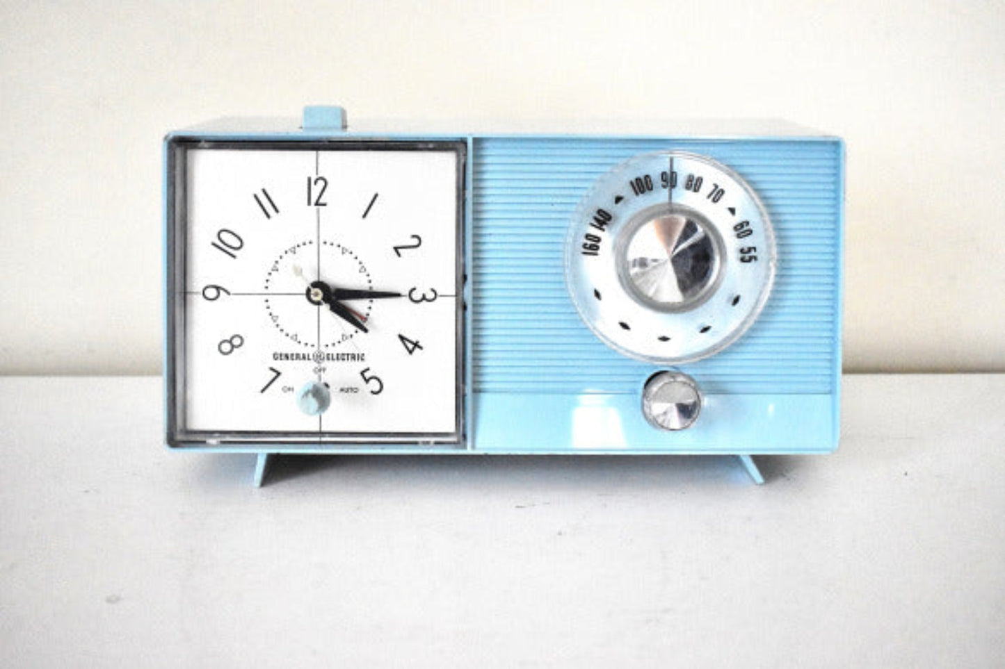 Bluetooth Ready To Go - Cornflower Blue 1966 General Electric Model C-411A AM Vacuum Tube Radio Sounds Great! Excellent Condition!