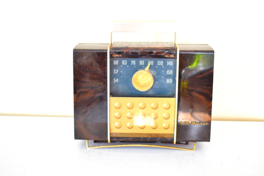 Alligator Fashionista 1949 RCA Victor Model 9-BX-56 AM Portable Vacuum Tube Radio Excellent Condition! Sounds Great!